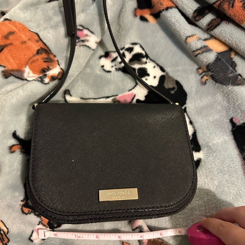 Small cross body Kate spade purse!
